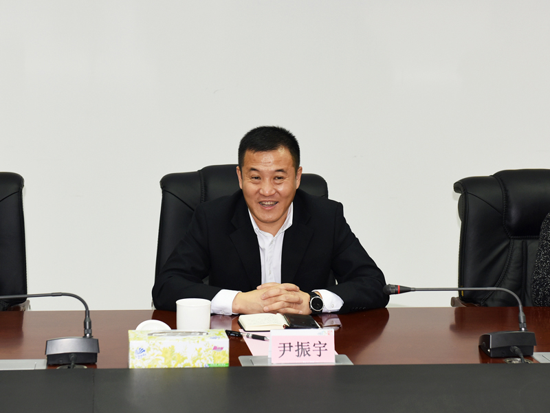 市第二人民法院尹振宇一行到市第二市区人民检察院交流工作